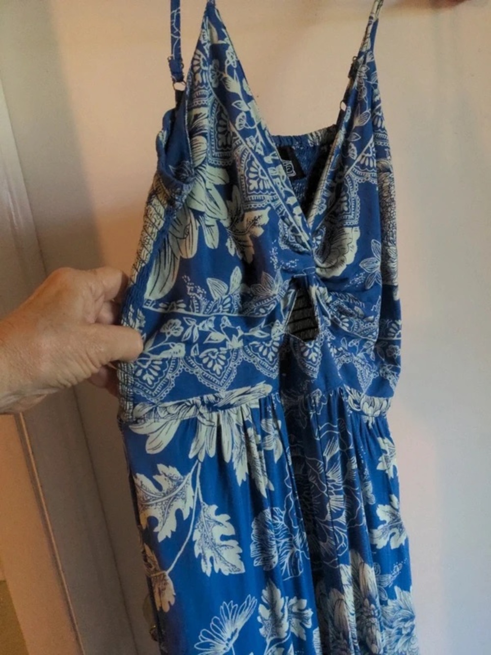 Blue Floral V-Neck Maxi Dress with Spaghetti Straps - Picture 3 of 5